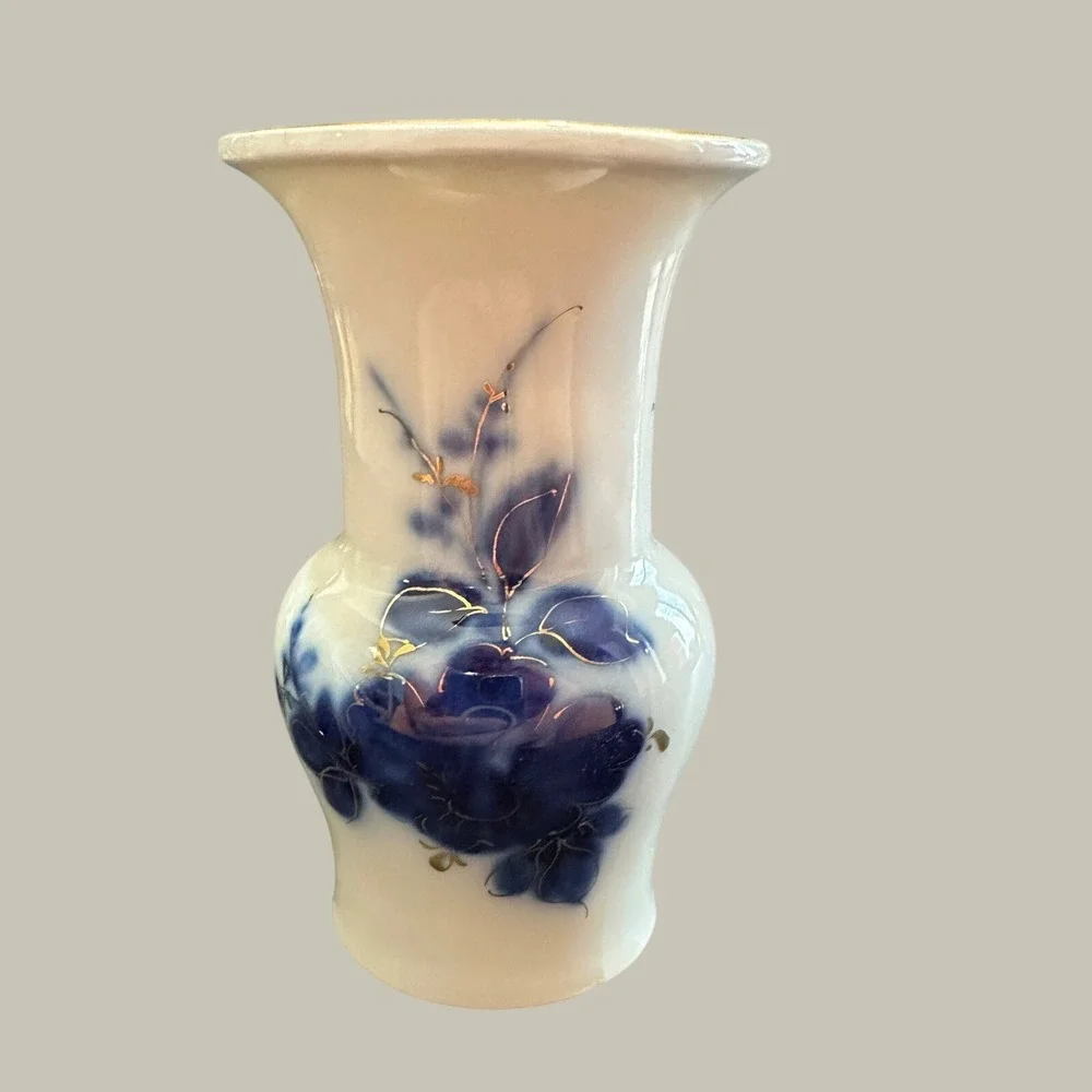 Sumi Porcelain Bud Vase Cluj Romania Handmade Hand Painted Blue Gold Floral 4.5